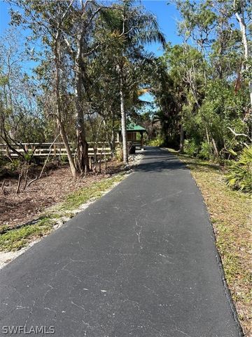 270 Naples Cove DR 3205, Naples, FL 34110