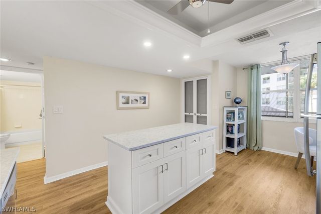 270 Naples Cove DR 3205, Naples, FL 34110