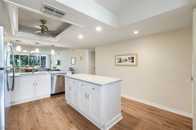 270 Naples Cove DR 3205, Naples, FL 34110