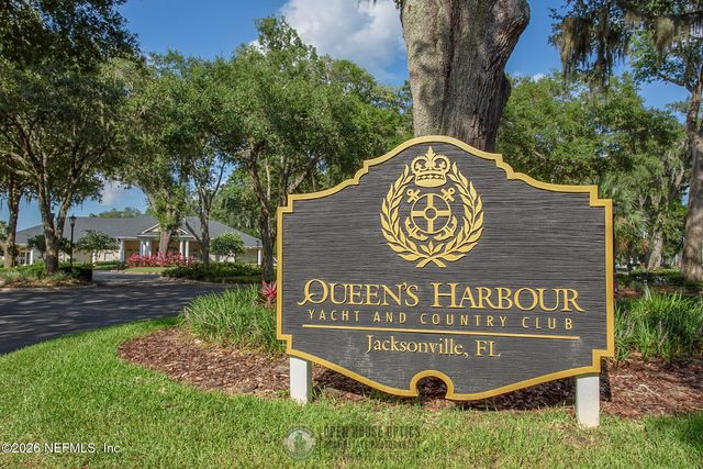 704 SHIPWATCH Drive E, Jacksonville, FL 32225