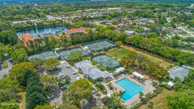 704 SHIPWATCH Drive E, Jacksonville, FL 32225