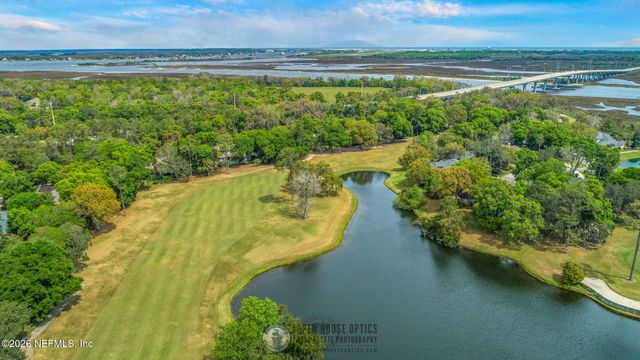 704 SHIPWATCH Drive E, Jacksonville, FL 32225