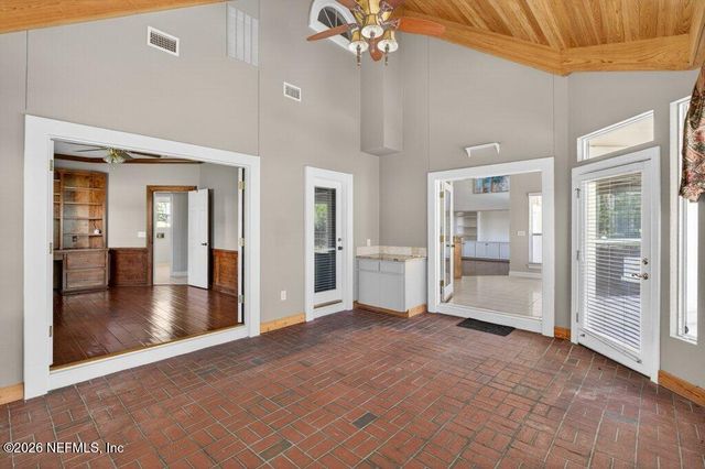 704 SHIPWATCH Drive E, Jacksonville, FL 32225