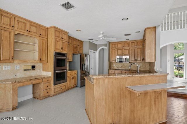 704 SHIPWATCH Drive E, Jacksonville, FL 32225