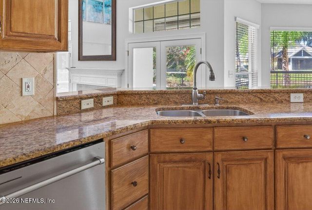 704 SHIPWATCH Drive E, Jacksonville, FL 32225