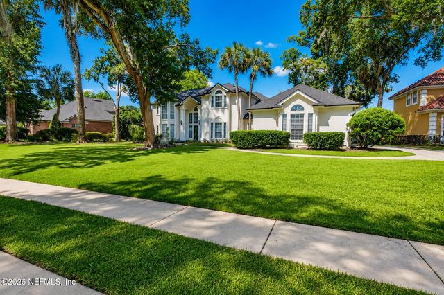 704 SHIPWATCH Drive E, Jacksonville, FL 32225