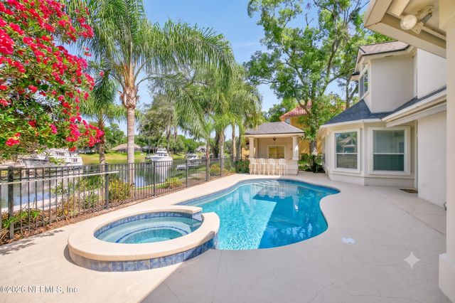 704 SHIPWATCH Drive E, Jacksonville, FL 32225