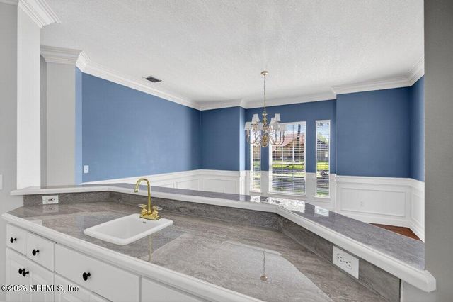 704 SHIPWATCH Drive E, Jacksonville, FL 32225