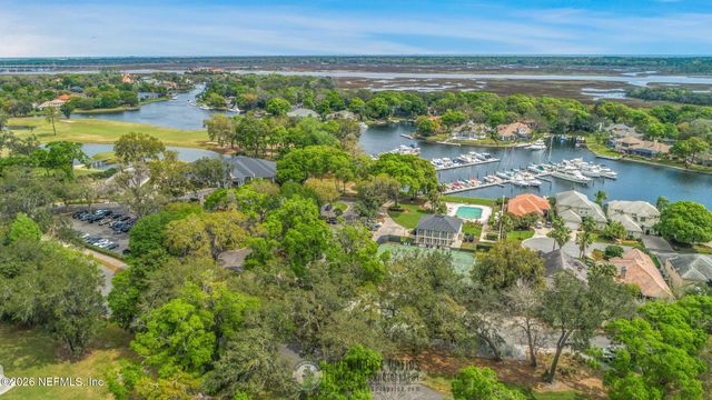 704 SHIPWATCH Drive E, Jacksonville, FL 32225