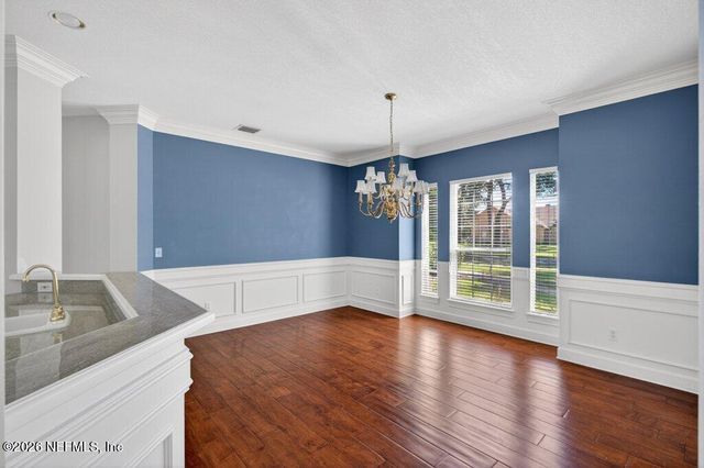 704 SHIPWATCH Drive E, Jacksonville, FL 32225