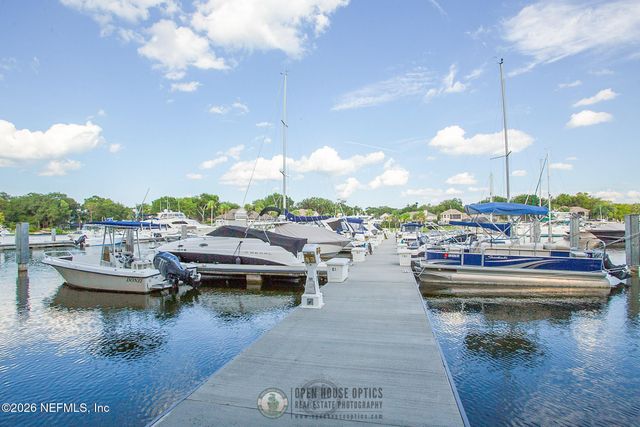 704 SHIPWATCH Drive E, Jacksonville, FL 32225