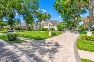 704 SHIPWATCH Drive E, Jacksonville, FL 32225