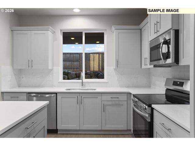 2667 Ne Claire Rd 203, Estacada, OR 97023