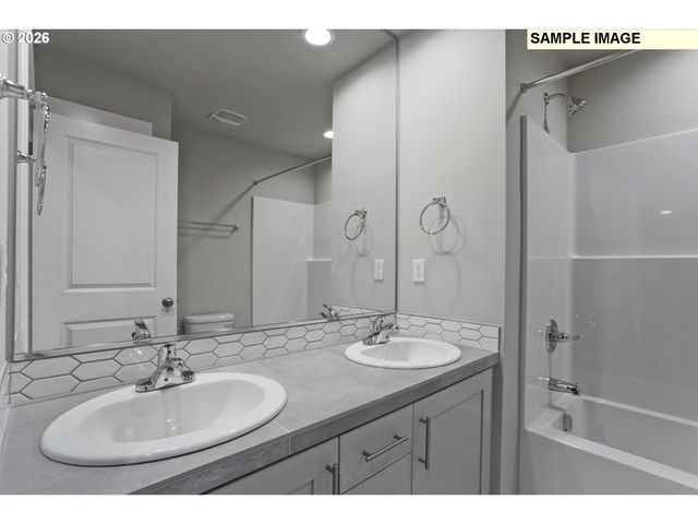 2667 Ne Claire Rd 203, Estacada, OR 97023