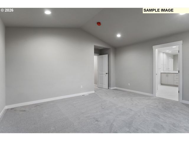2667 Ne Claire Rd 203, Estacada, OR 97023