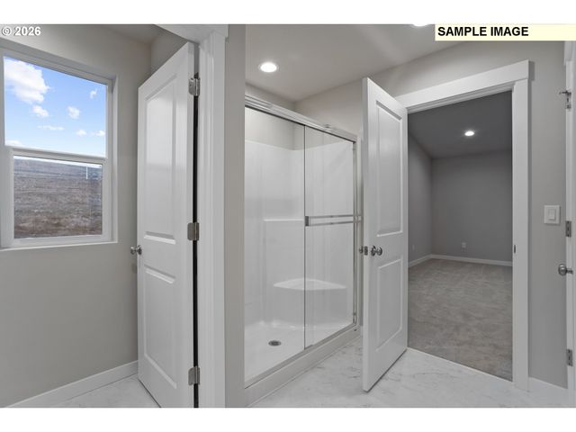 2667 Ne Claire Rd 203, Estacada, OR 97023
