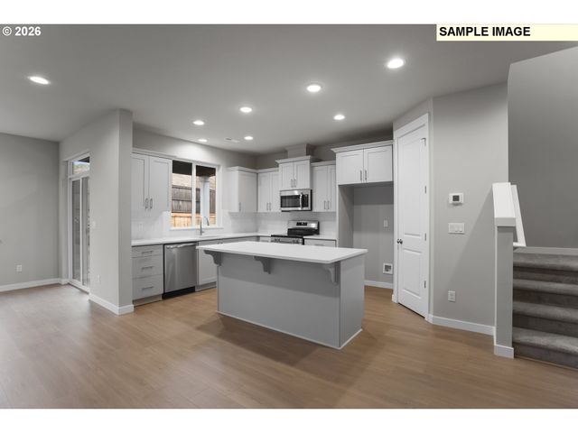2667 Ne Claire Rd 203, Estacada, OR 97023