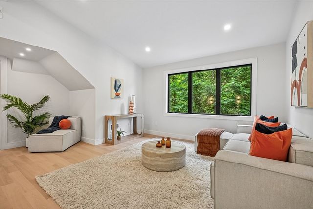 37 Moseley, Needham, MA 02492