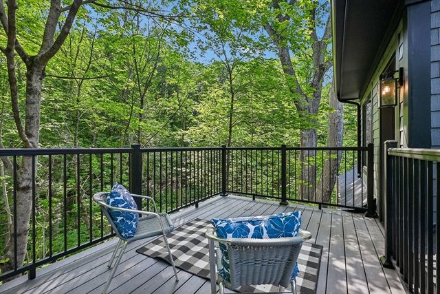 37 Moseley, Needham, MA 02492