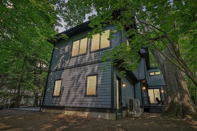 37 Moseley, Needham, MA 02492