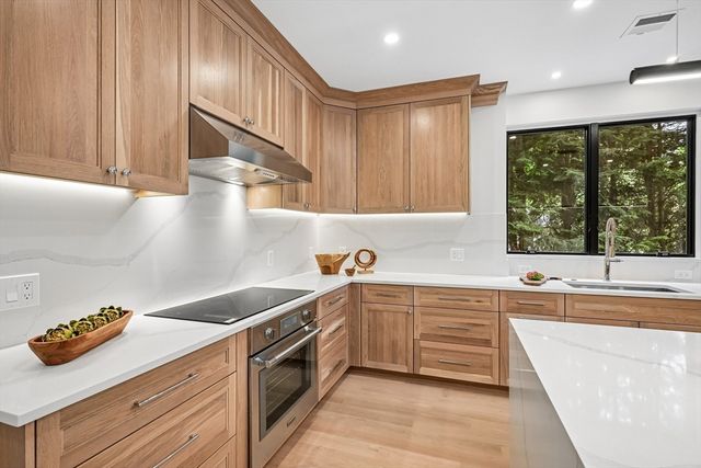 37 Moseley, Needham, MA 02492