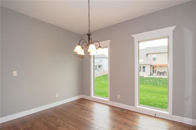 11105 N Bristol Avenue, Kansas City, MO 64156