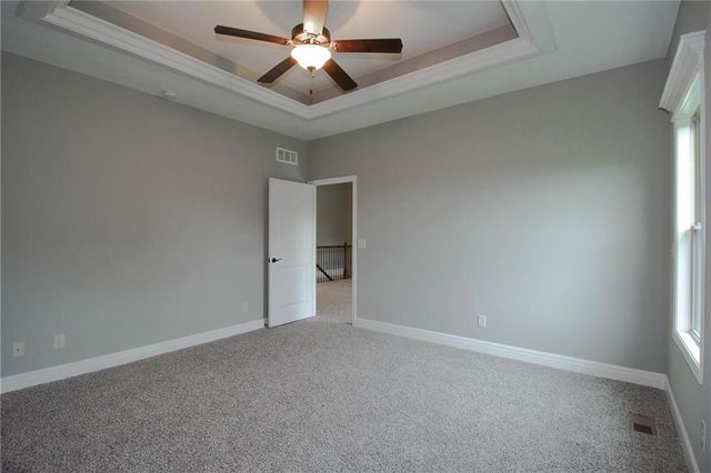 11105 N Bristol Avenue, Kansas City, MO 64156