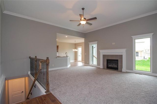 11105 N Bristol Avenue, Kansas City, MO 64156