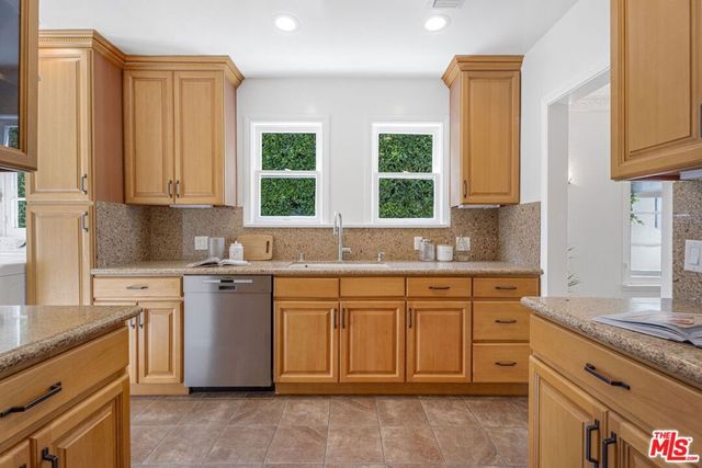 1734 S Sherbourne Drive, Los Angeles, CA 90035