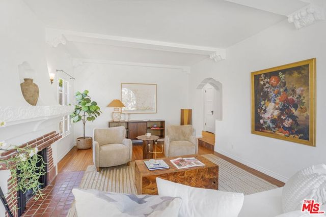 1734 S Sherbourne Drive, Los Angeles, CA 90035