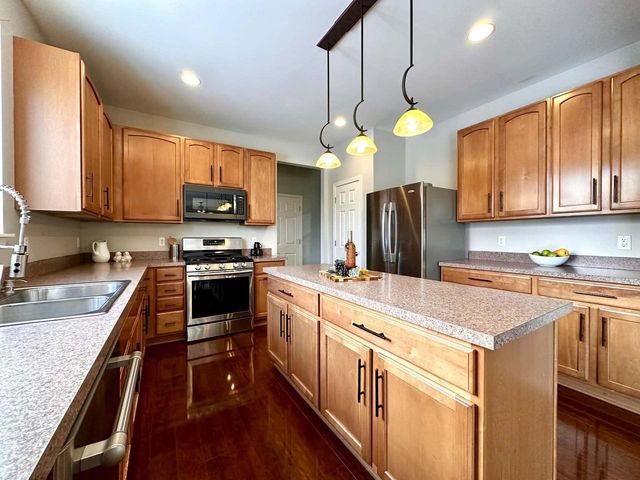 10907 62nd STREET, Kenosha, WI 53142