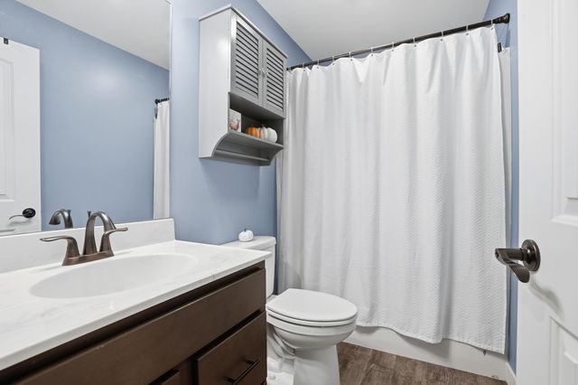 10385 Lakota Court, Demotte, IN 46310