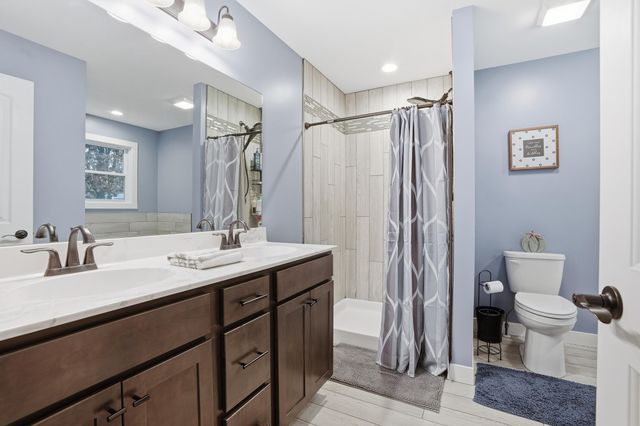 10385 Lakota Court, Demotte, IN 46310