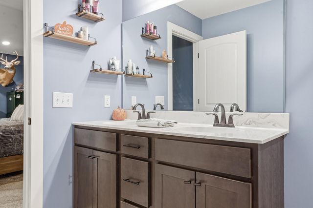 10385 Lakota Court, Demotte, IN 46310