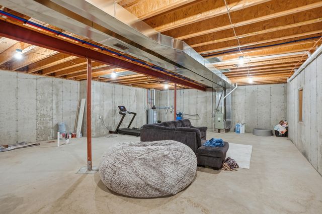 10385 Lakota Court, Demotte, IN 46310