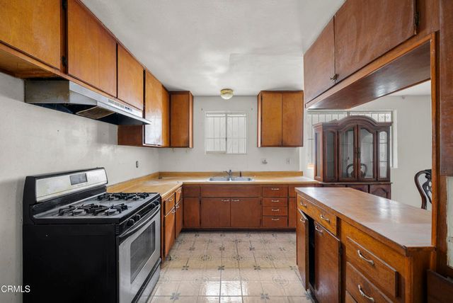 1601 S Ventura Road, Oxnard, CA 93033