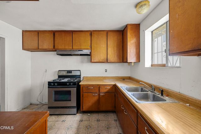 1601 S Ventura Road, Oxnard, CA 93033