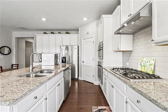 867 Alaina Marie Court, Buford, GA 30518