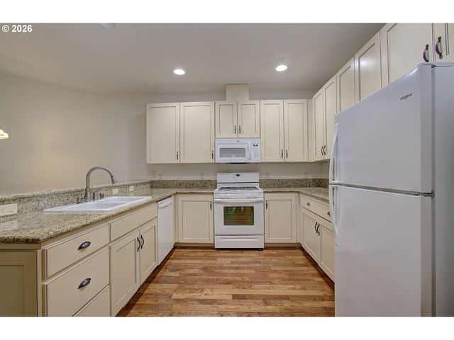 5800 Ne 48TH St, Vancouver, WA 98661