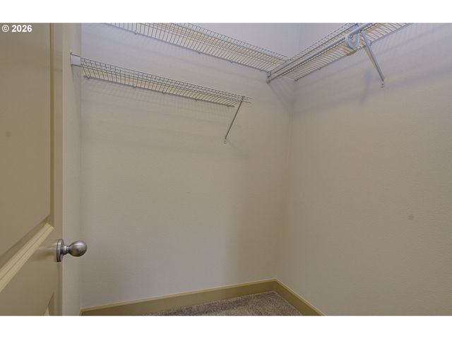 5800 Ne 48TH St, Vancouver, WA 98661