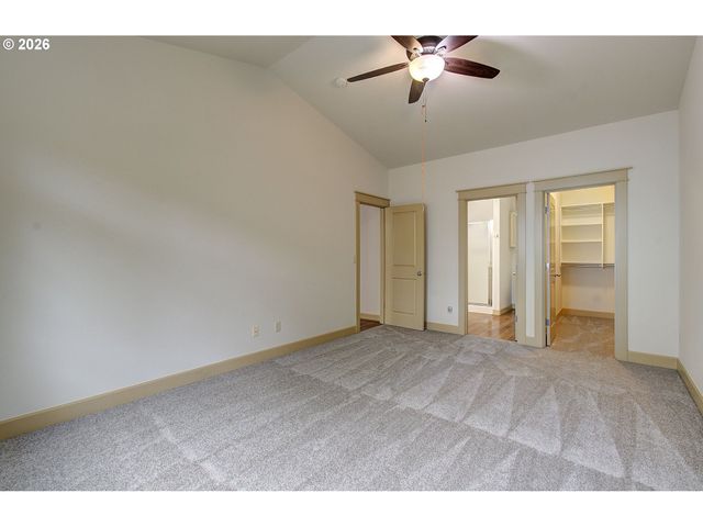 5800 Ne 48TH St, Vancouver, WA 98661