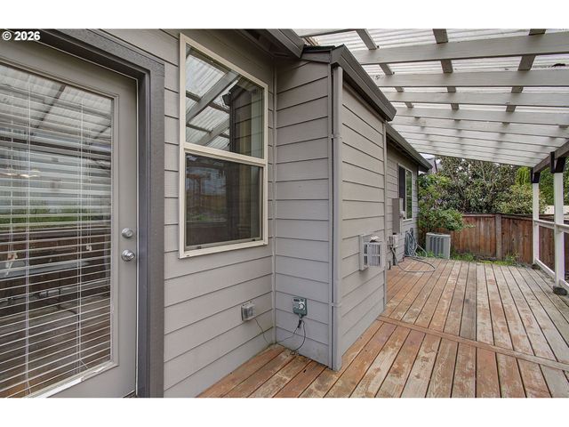 5800 Ne 48TH St, Vancouver, WA 98661