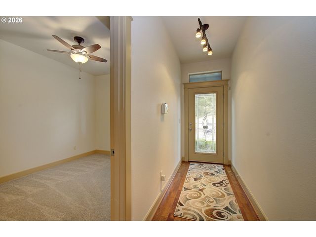 5800 Ne 48TH St, Vancouver, WA 98661