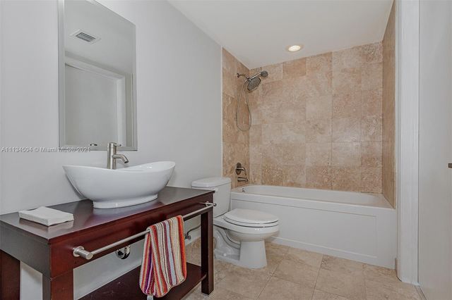 350 S MIAMI Avenue 3711, Miami, FL 33130