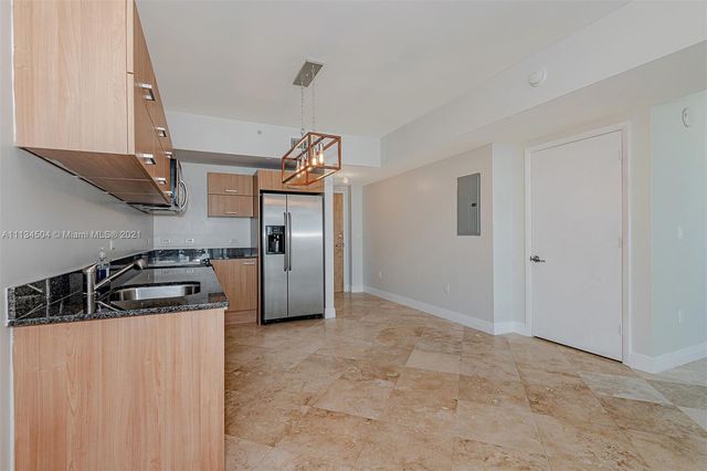350 S MIAMI Avenue 3711, Miami, FL 33130