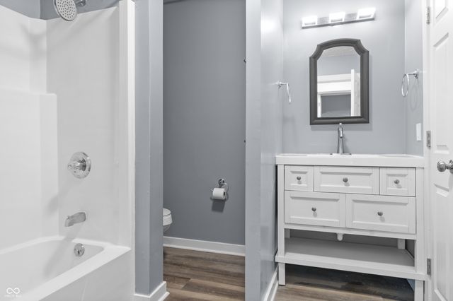 9796 Kingscross Court, Indianapolis, IN 46235