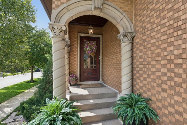 1101 Rossell Avenue, Oak Park, IL 60302
