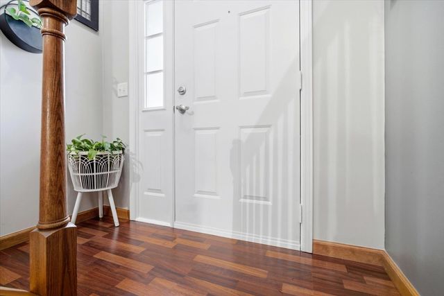 2731 Arrowhead Drive, Bloomington, IL 61704