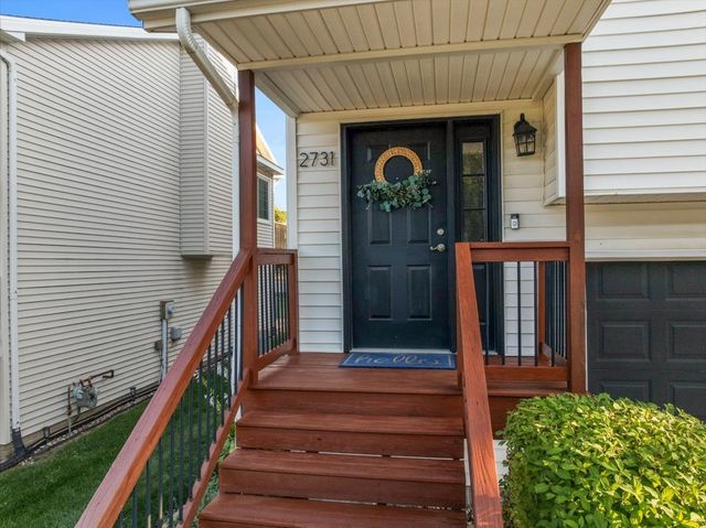 2731 Arrowhead Drive, Bloomington, IL 61704