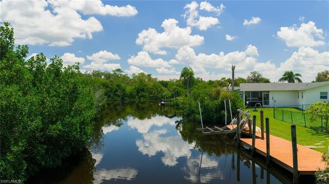 1729 Club house RD, North Fort Myers, FL 33917